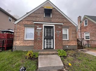 10233 S Hoxie Ave, Chicago, IL 60617