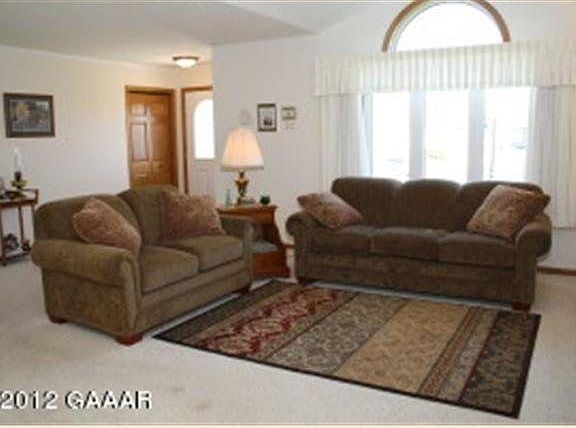 5th image of 405 Voyager Ct