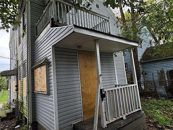 3rd image of 3248 W 90th St