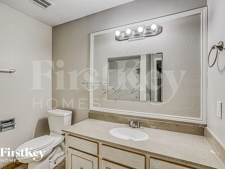 6610 Rowell Ct — Photo 17