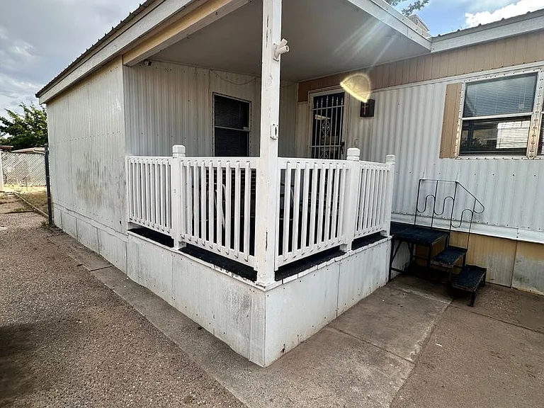 6728 San Luis Obispo Ave NE — Photo 2