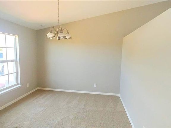 3rd image of 4270 24th Ave NE