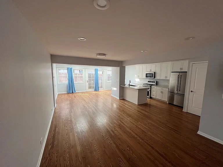 772 Green Bay Rd — Photo 10