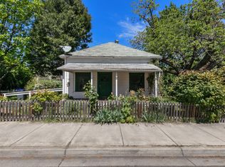 202 E Main St, Talent, OR 97540