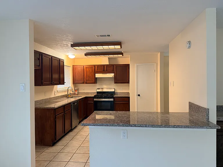 13738 Kensington Pl — Photo 7