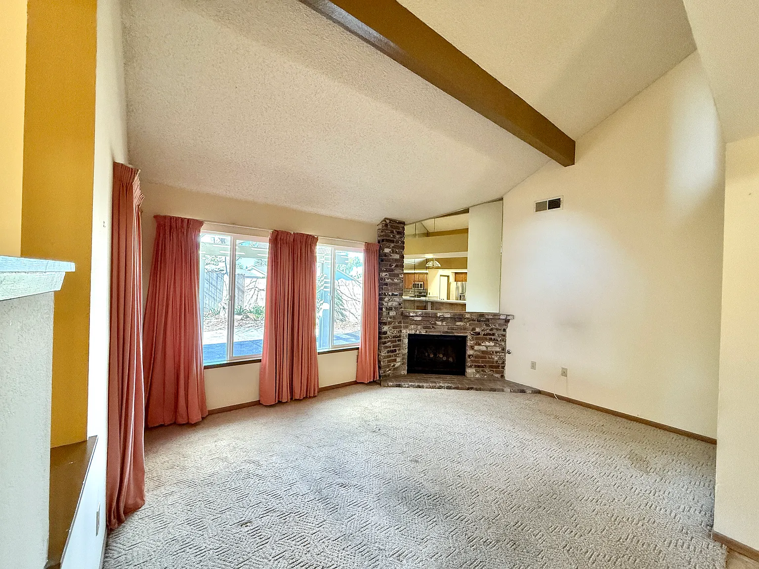 7140 Hanover Cir — Photo 4