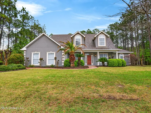 2904 Royal Run Rd, Gautier, MS 39553