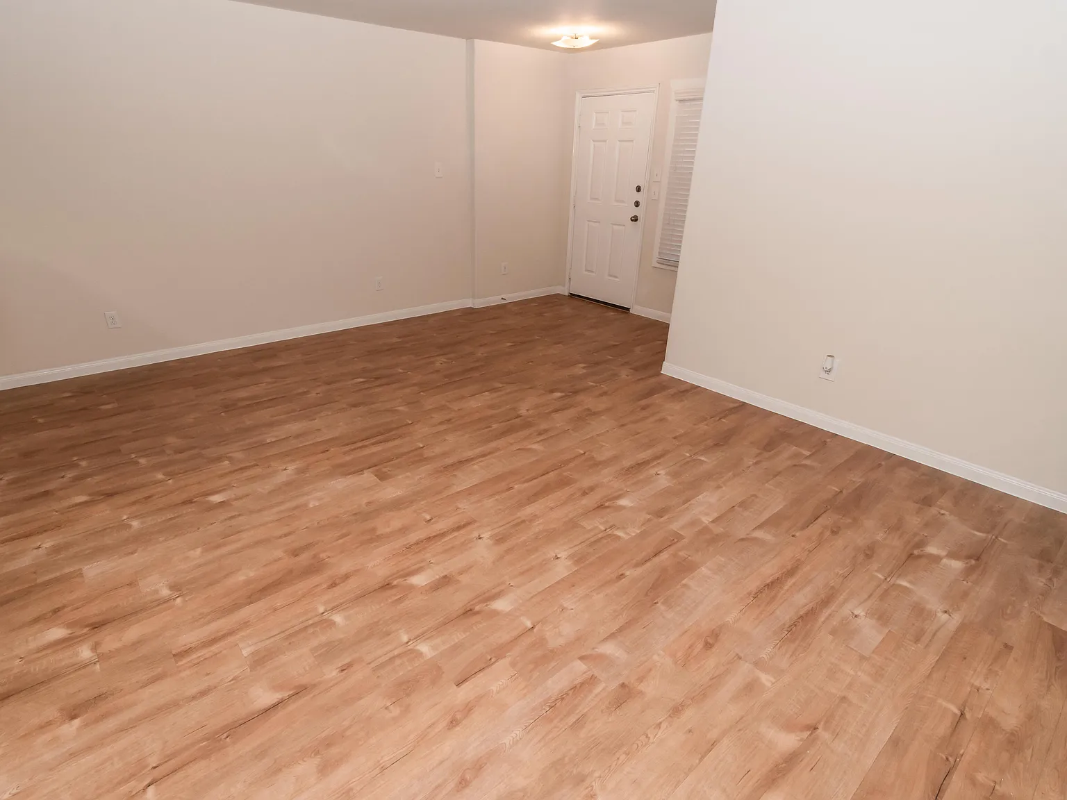 Southview Villas — Photo 3