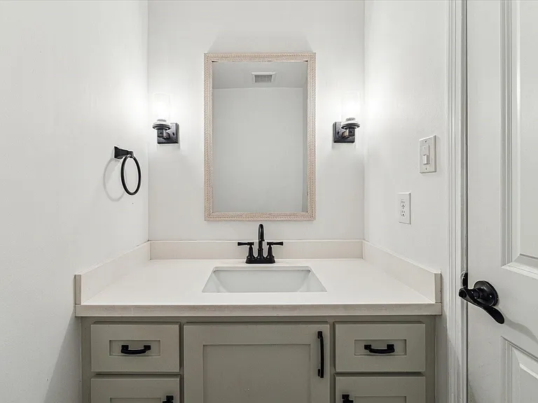 4810 Bayou Vista Dr — Photo 25