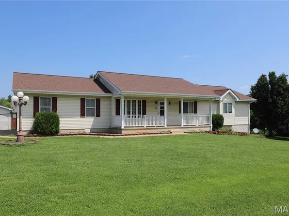 70 Swan Ln, Farmington, MO 63640