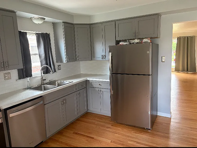 8949 Fox Ave — Photo 16