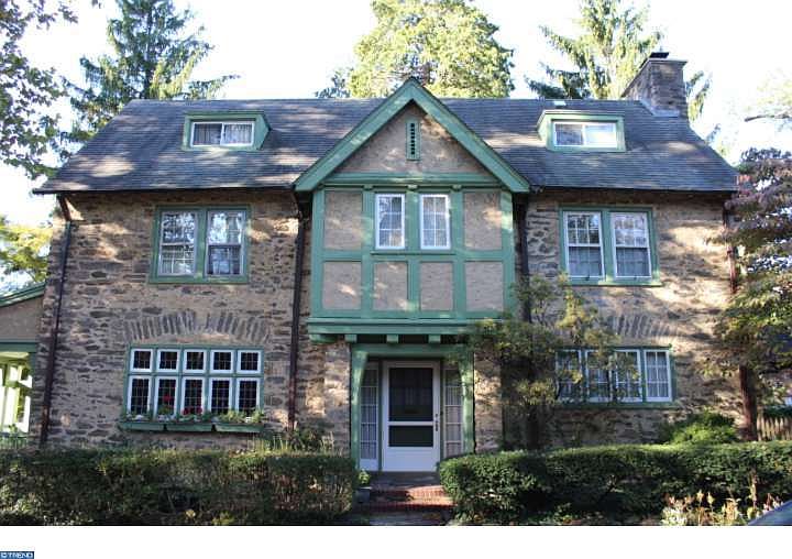 1st image of 220 W Allens Ln