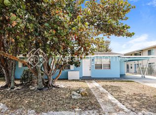 926 Northern Dr, Lake Park, FL 33403