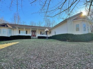 105 Locust St, Loogootee, IN