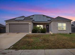 1220 Bulldog Dr, Conway, AR 72032