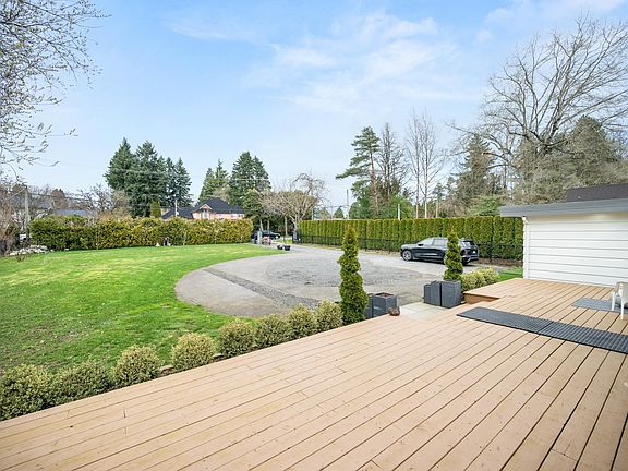 4th image of 21866 River Rd