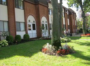 731 Chestnut St #731, Cedarhurst, NY 11516