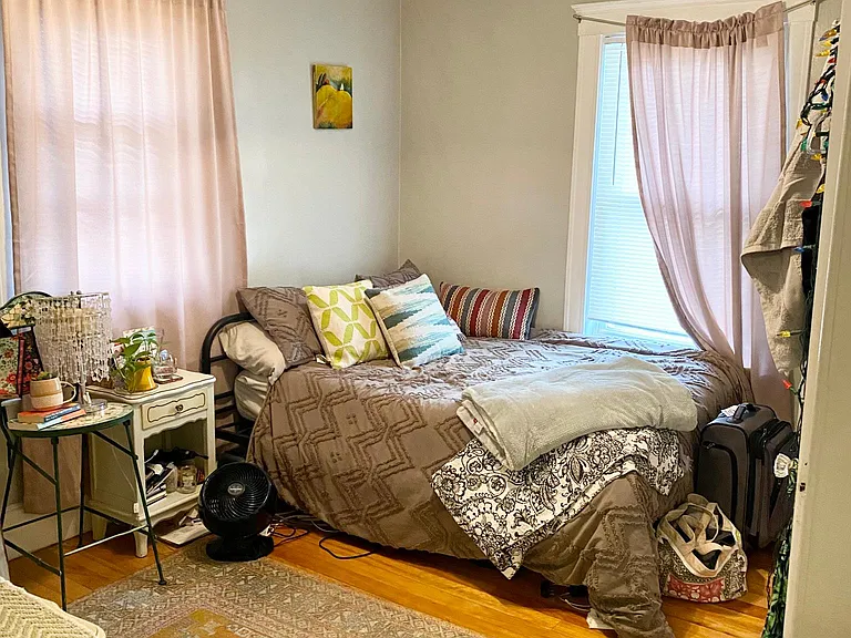 27 Bradbury Ave #A — Photo 9