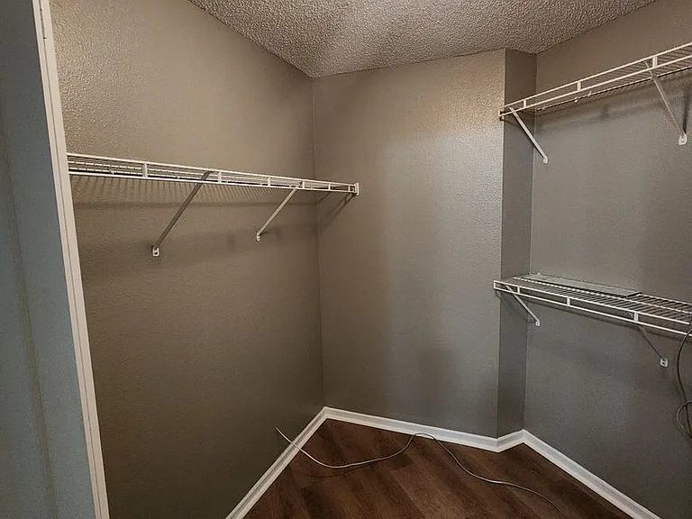 4221 Fletcher Dr — Photo 25