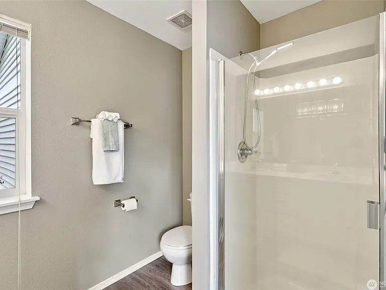 18870 108th Ln SE — Photo 15