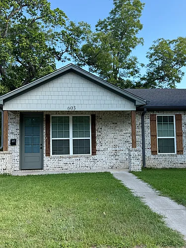 603 Nacogdoches St #603 Photo 1