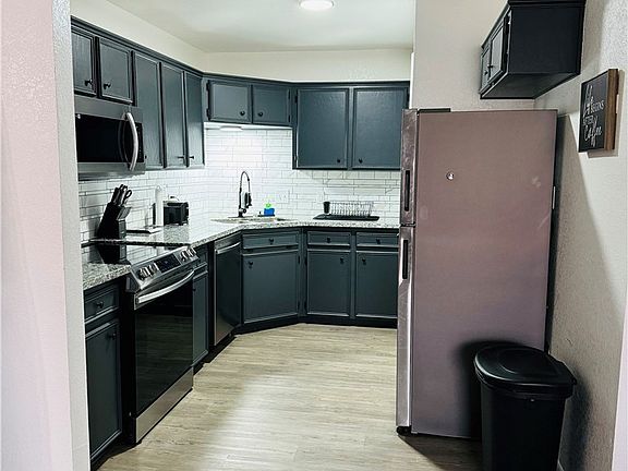 4th image of 3103 Honeysuckle Cir