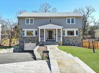 2 Goodwin St, Hastings On Hudson, NY 10706
