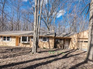 13700 Carson Ct, Brookfield, WI 53005