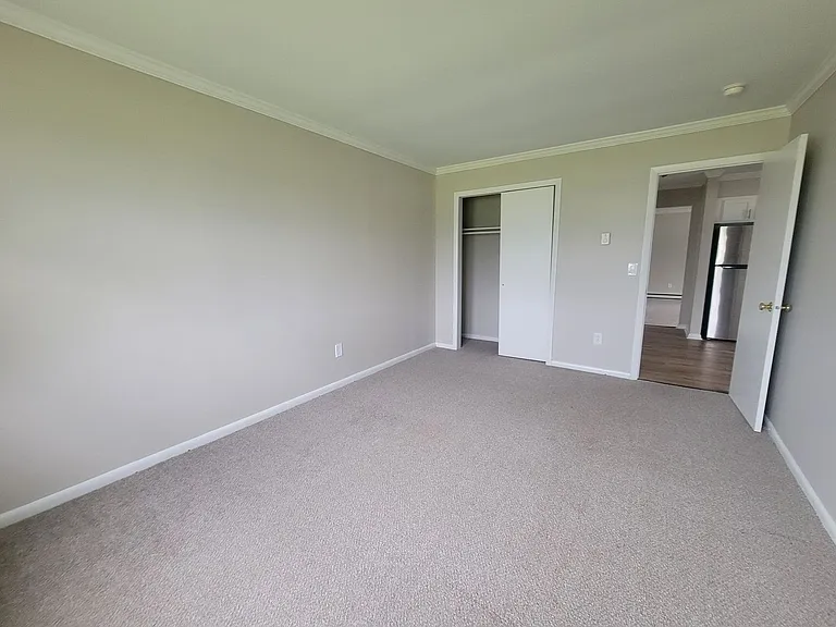 Country Gardens Apartments — Photo 30