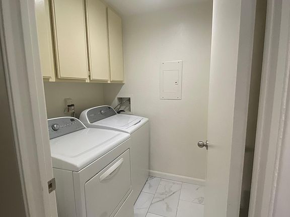 In unit Washer/Dryer