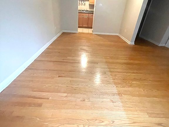 3rd image of 405 Wesley Ave APT 4
