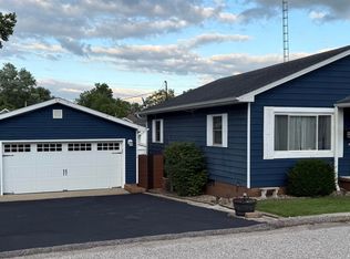 626 V St, Bedford, IN 47421