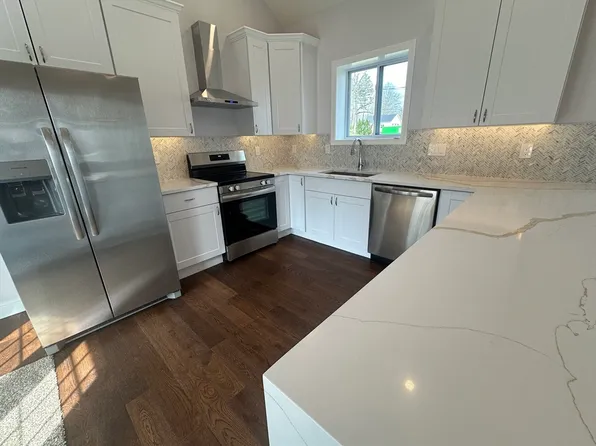 114 Worcester St, West Boylston, MA 01583