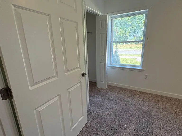 24 Jersey Way — Photo 4