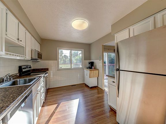 5th image of 3477 Misty Creek Dr