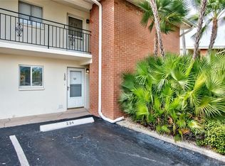 4510 Overlook Dr NE APT 120, Saint Petersburg, FL 33703