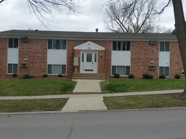 825 Oakcrest St, Iowa City, IA