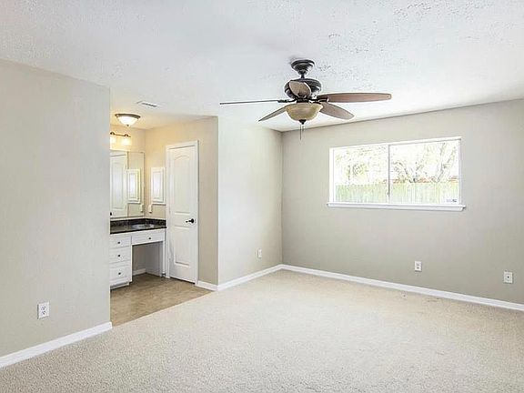 3rd image of 22611 Fincastle Dr
