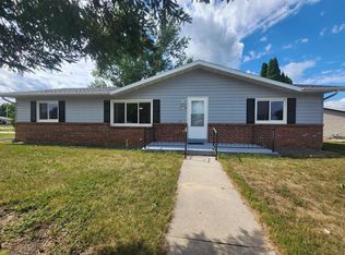 N160W19408 Stonehedge Dr, Jackson, WI 53037