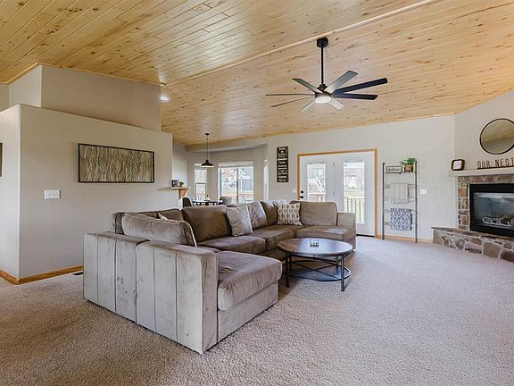 3rd image of 229 Northbay Circle