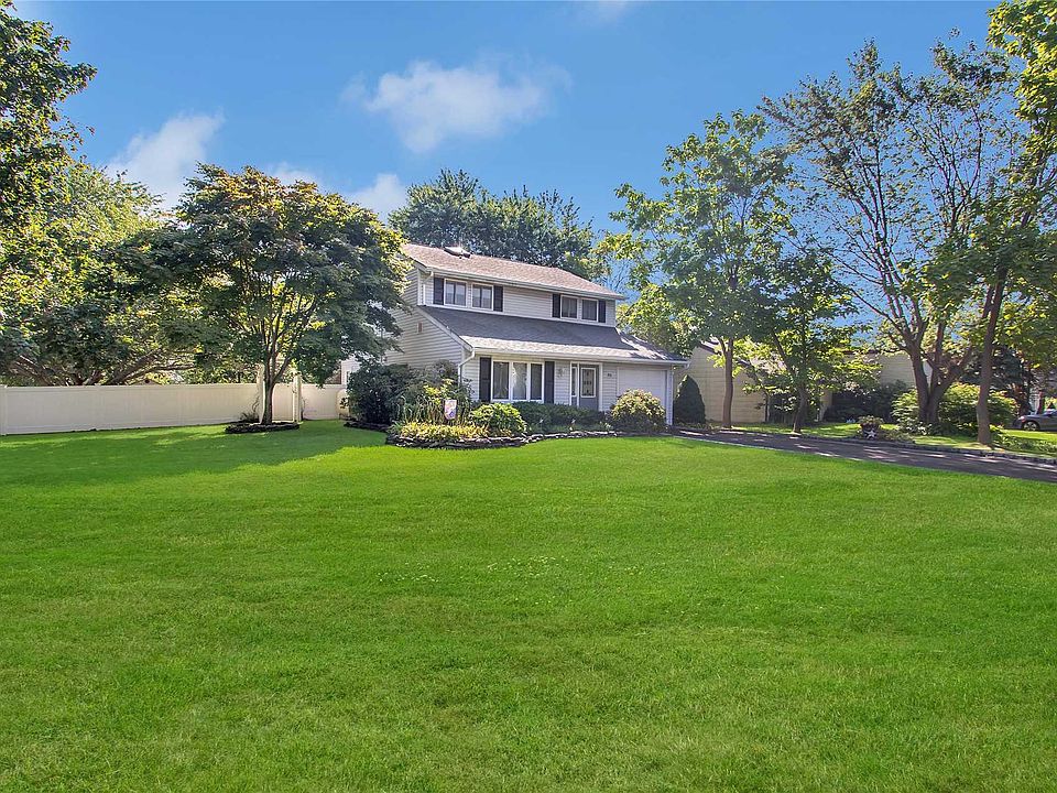 1st image of 31 Nantucket Dr