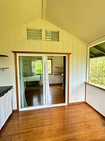 Studio, 350 sqft, $2,600 — Photo 3