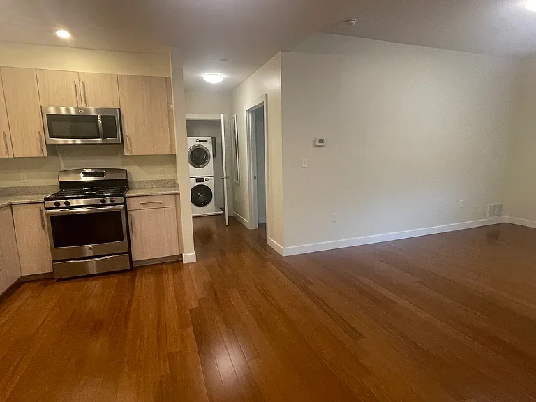 45 Poplar Dr #209 — Photo 13
