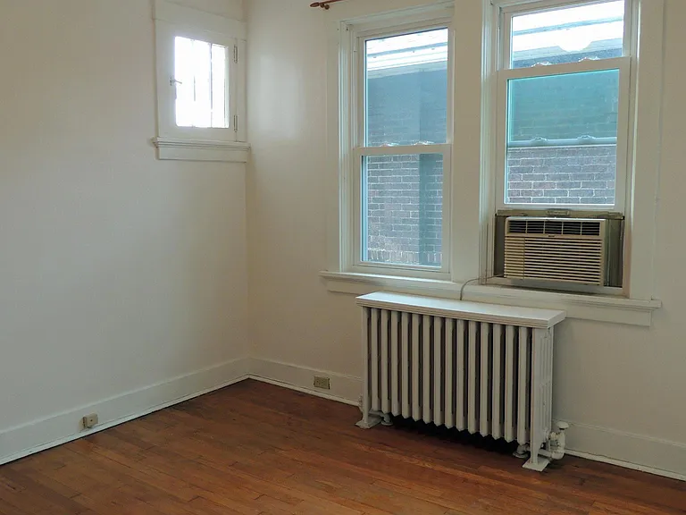 4228 Saline St — Photo 14