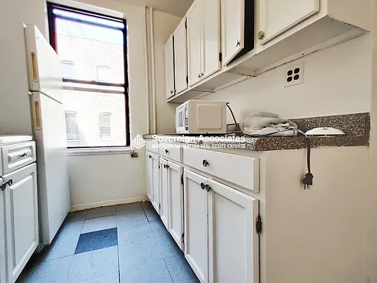 Rented by Sovereign Associates | media 18