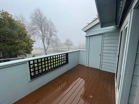4th image of 1201 Glen Cove Pkwy APT 512