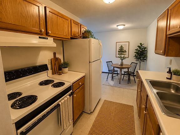 4th image of 2601 Garfield Ave APT 308