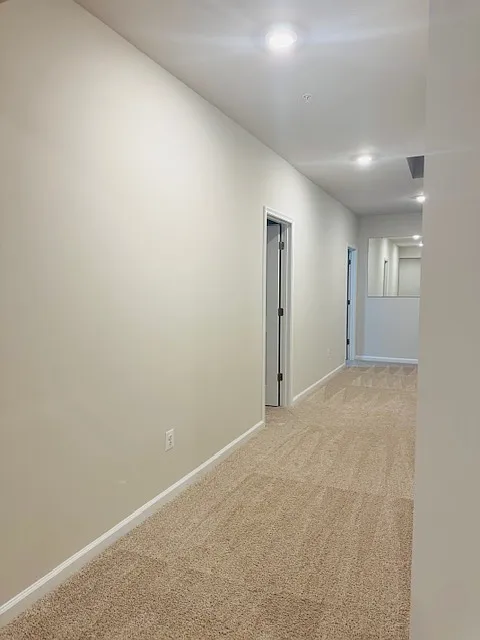 Hallway - 9824 Stonehaven Ct