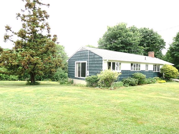 5th image of 14 Applewood Dr