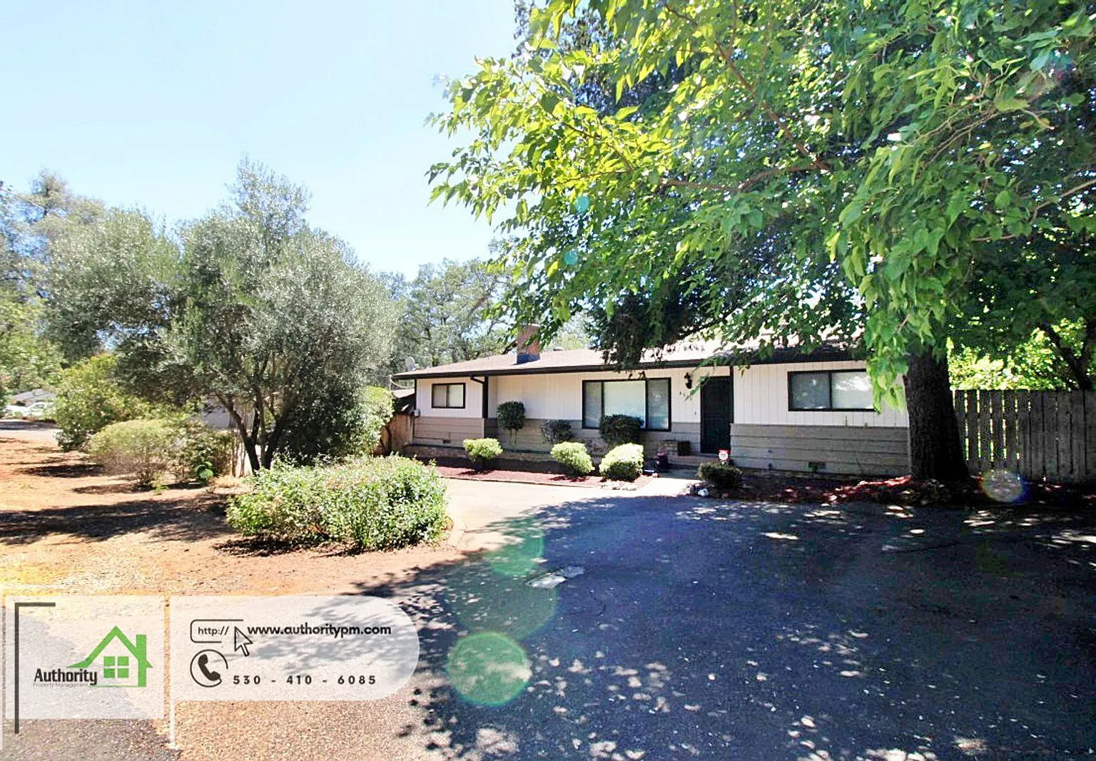 4 bed, 2.0 bath, 1812 sqft, $2,295 — Photo 1